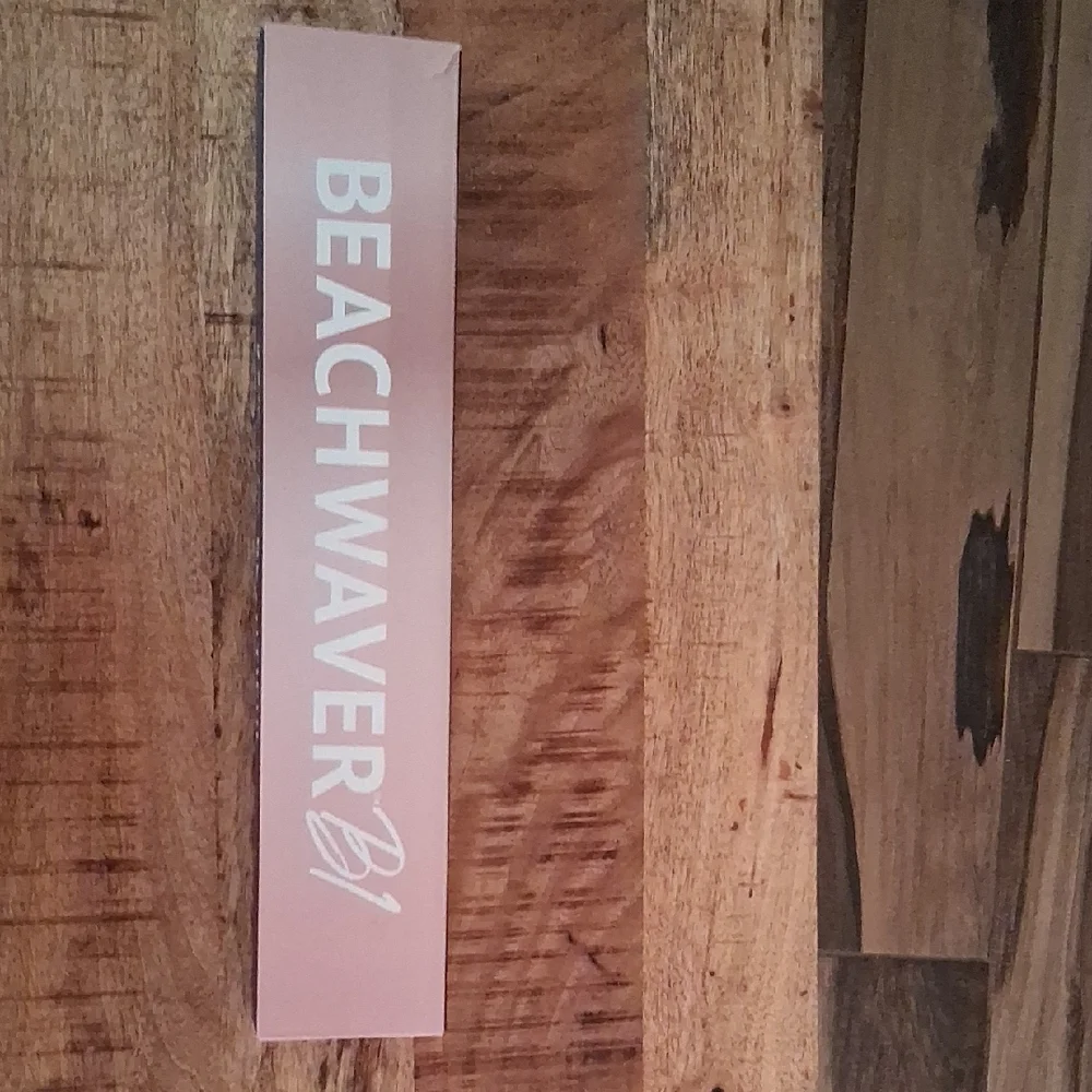 Beachwaver B1  Curling Iron - Picture 5 of 6